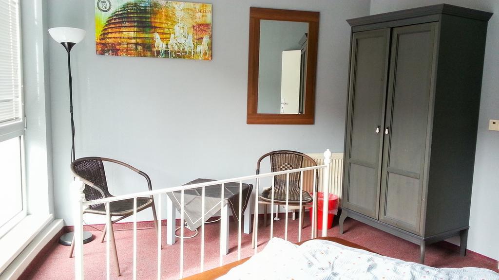 Hostel Die Etage East Берлін Номер фото